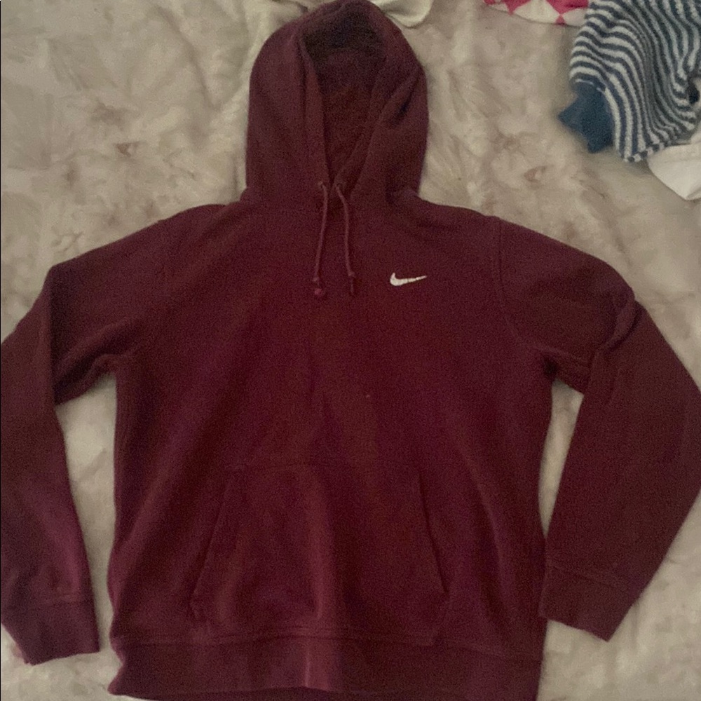 Nike Red Sweater Classic Pullover Style